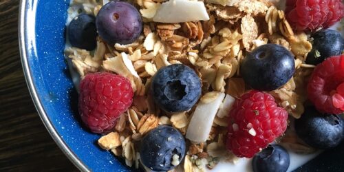 Granola, yoghurt and fruits are a great combination
